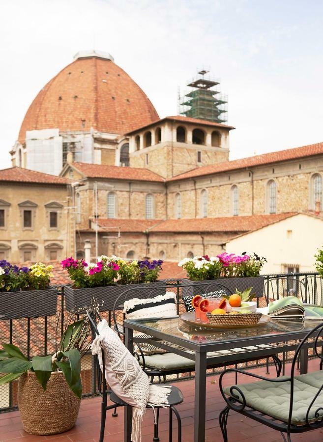 Best Location W/ Breathtaking Views Chic Palace Флоренция Экстерьер фото